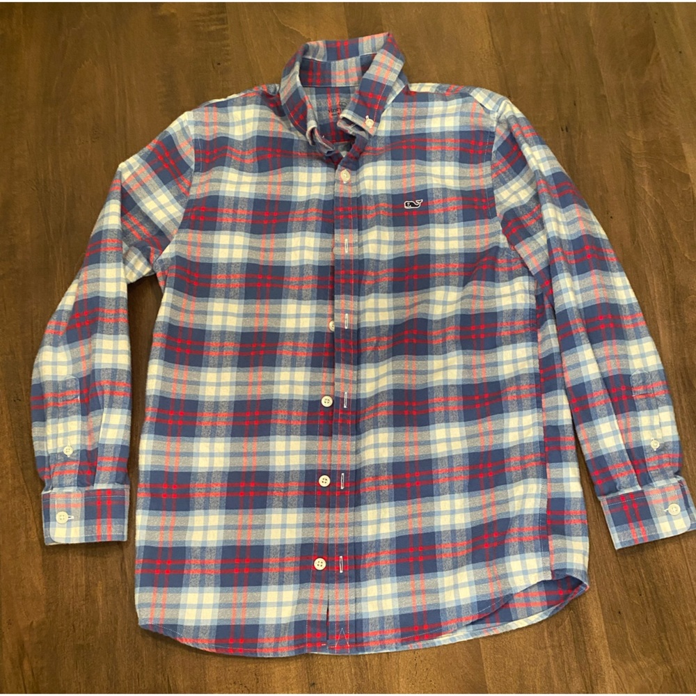 Vineyard Vines Boys Youth Medium Button down shirt - like new!